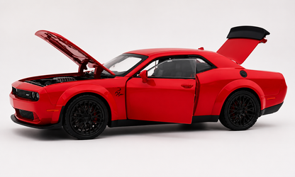 Dodge Challenger SRT Hellcat 1:24 diecast scale model car