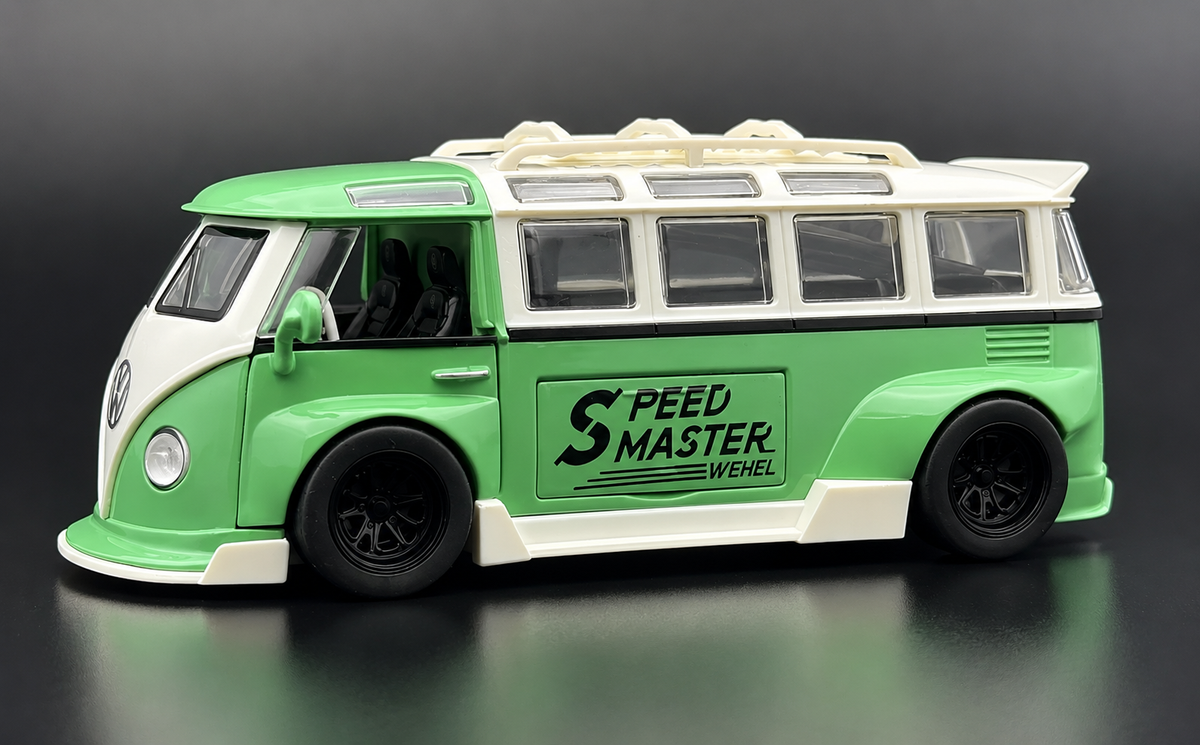 Volkswagen Camping Van 1:24 diecast scale model car collectible | Assorted Colors