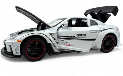 Nissan GTR 1:24 diecast scale model car collectible