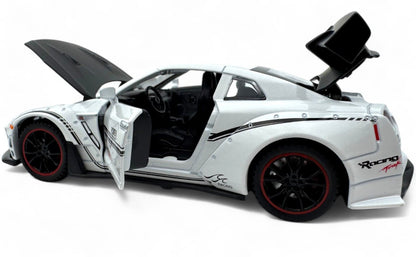 Nissan GTR 1:24 diecast scale model car collectible