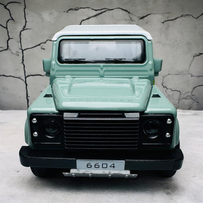 Classic Land Rover Defender 110 1:24 diecast scale model car collectible | Assorted Colors