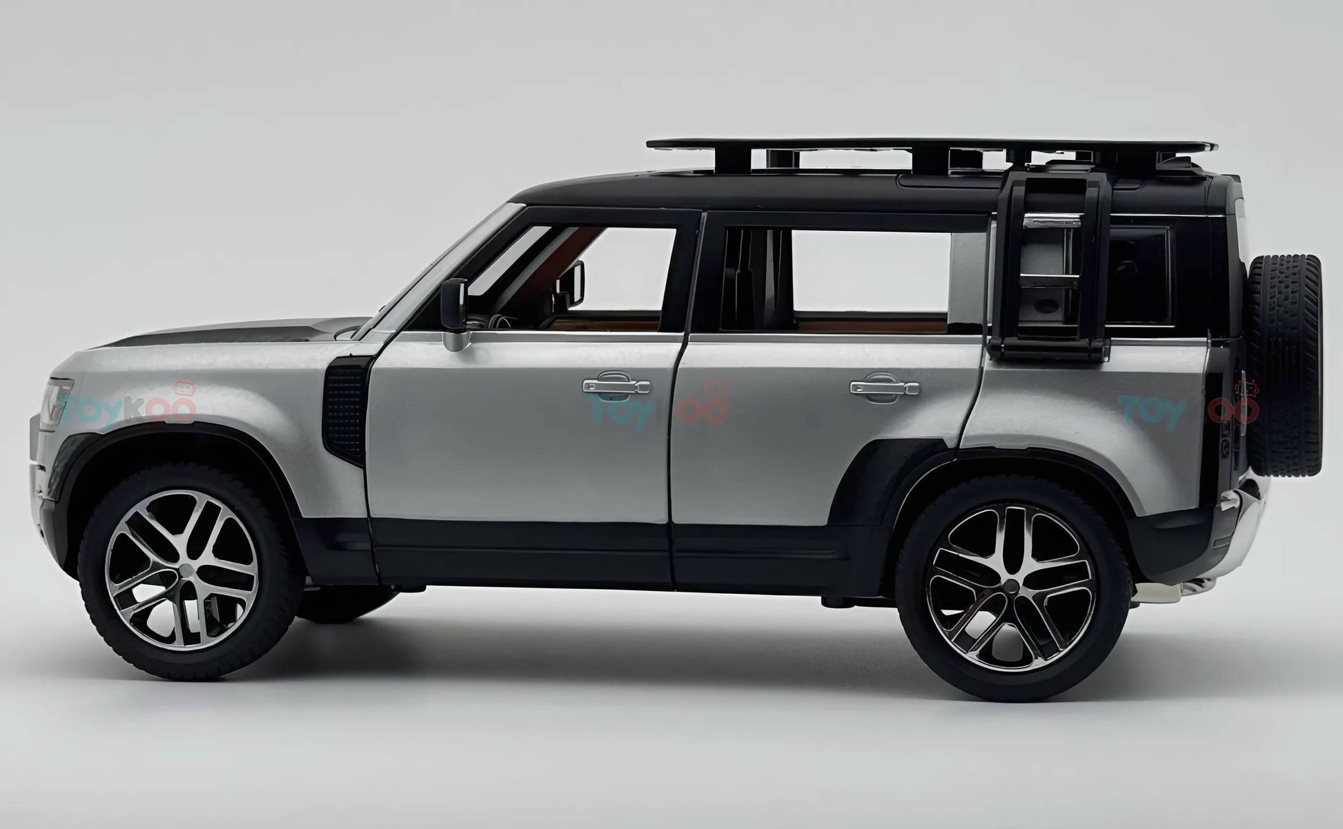 Land Rover Defender 110 1:18 diecast Scale Model car - Big Size