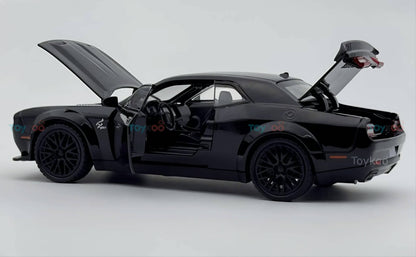 Dodge Challenger SRT Hellcat 1:24 diecast scale model car